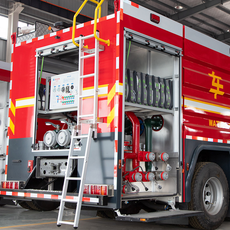 Scala di accesso agli apparati antincendio pieghevole